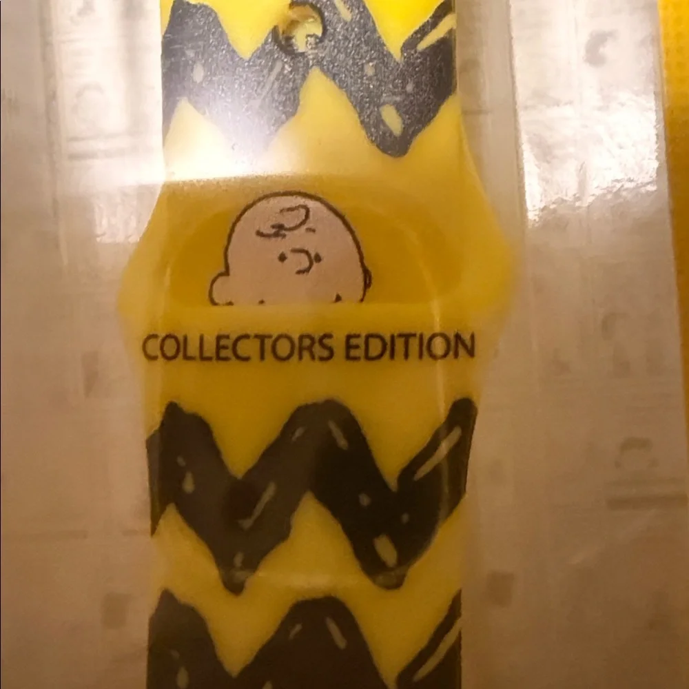 Peanuts Collectors Edition Yellow and Black Watchband Set